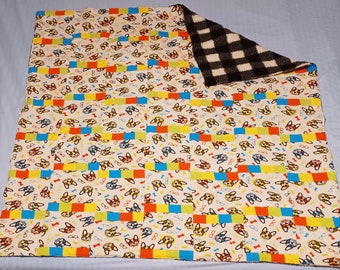 Handmade Flannel Frenchie/Boston Terrier Dogs in Glasses Baby or Lap Blanket