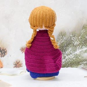 Muñeca de ganchillo de la princesa Anna: Amigurumi hecho a mano, regalo para fans de Frozen imagen 7