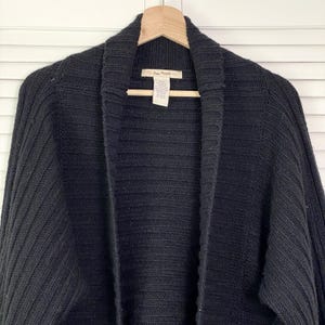 Free People Sz Medium Cardigan Sweater Vtg Wool Chunky Black Open Preppy Causal afbeelding 1