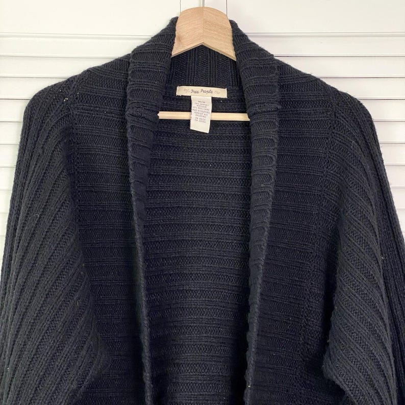 Free People Sz Medium Cardigan Sweater Vtg Wool Chunky Black Open Preppy Causal afbeelding 1