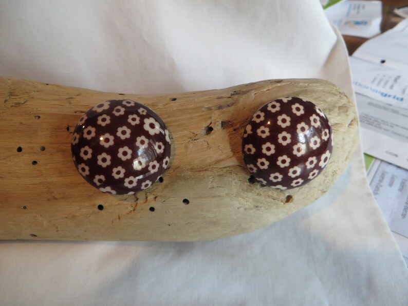 brown acrylic Vintage Brown Flower Post Earrings vintage
