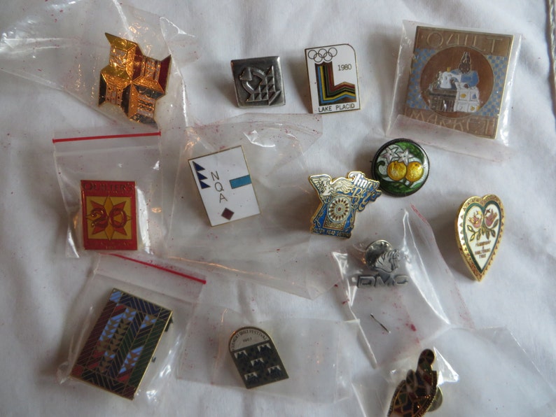 Lots of Vintage Pins Quilters, Olympic Pins and Others, vintage, pins, quilters, quilt image 2