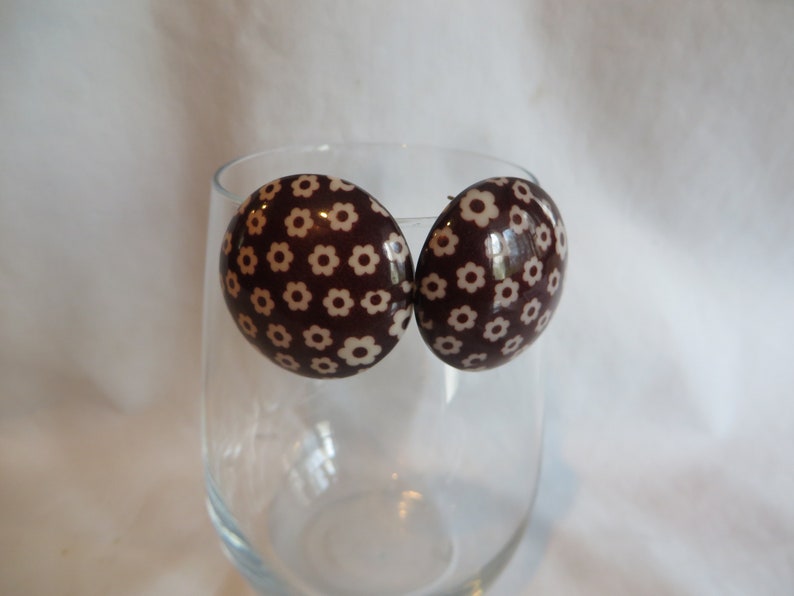 brown acrylic Vintage Brown Flower Post Earrings vintage