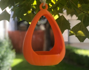 Teardrop Mid Century Modern Vintage Inspired Sleek Bird Feeder