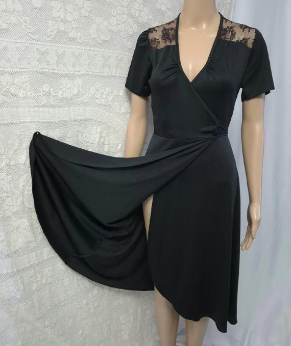 jersey wrap dress 1970s Bohemian Black Vintage Short Sleeve With Sheer Lace Back filter-pattern:Animal Print