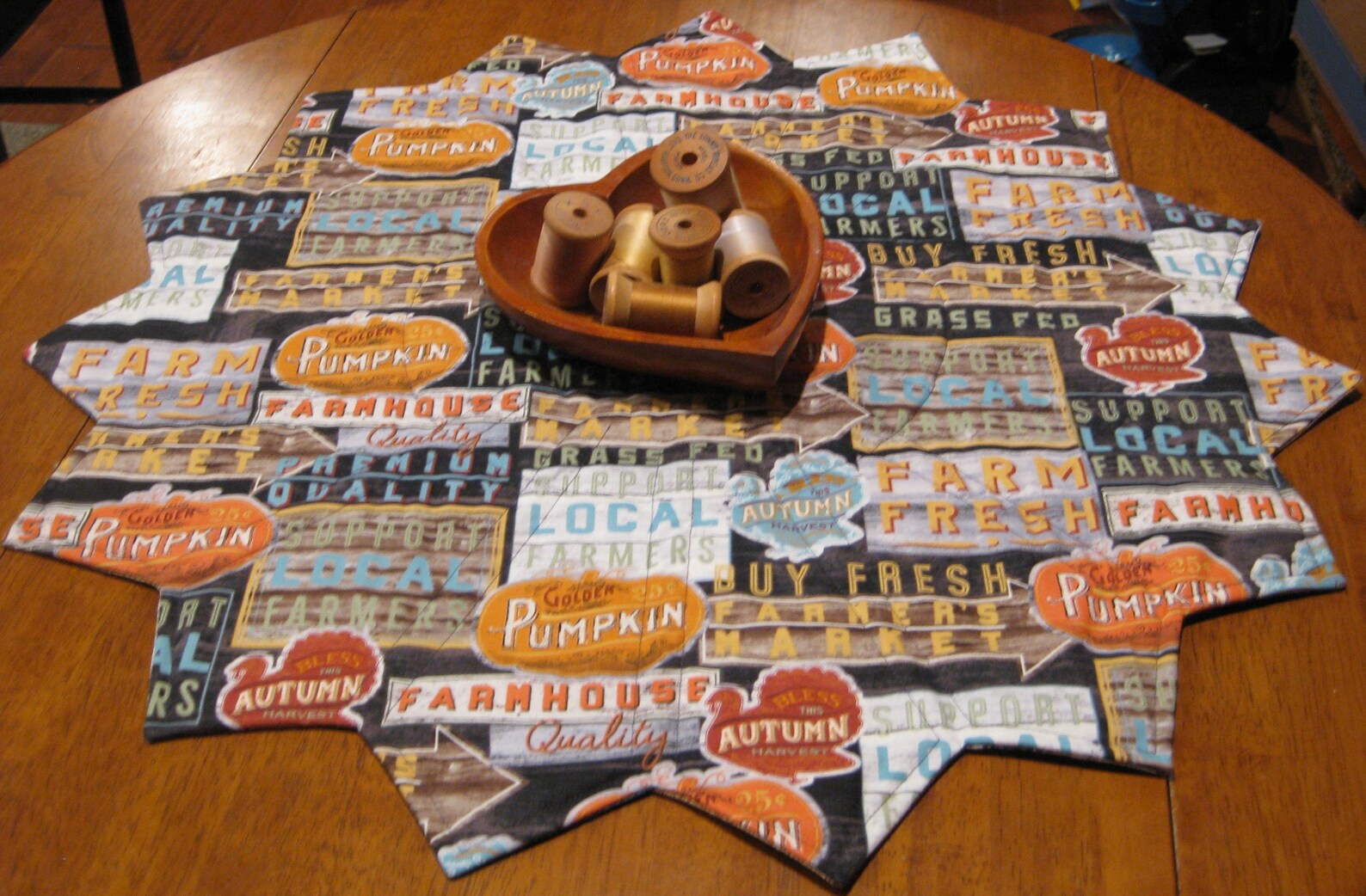 Paisley Quilted Table Topper, Table Topper, Dresdan Plate Table Topper ...