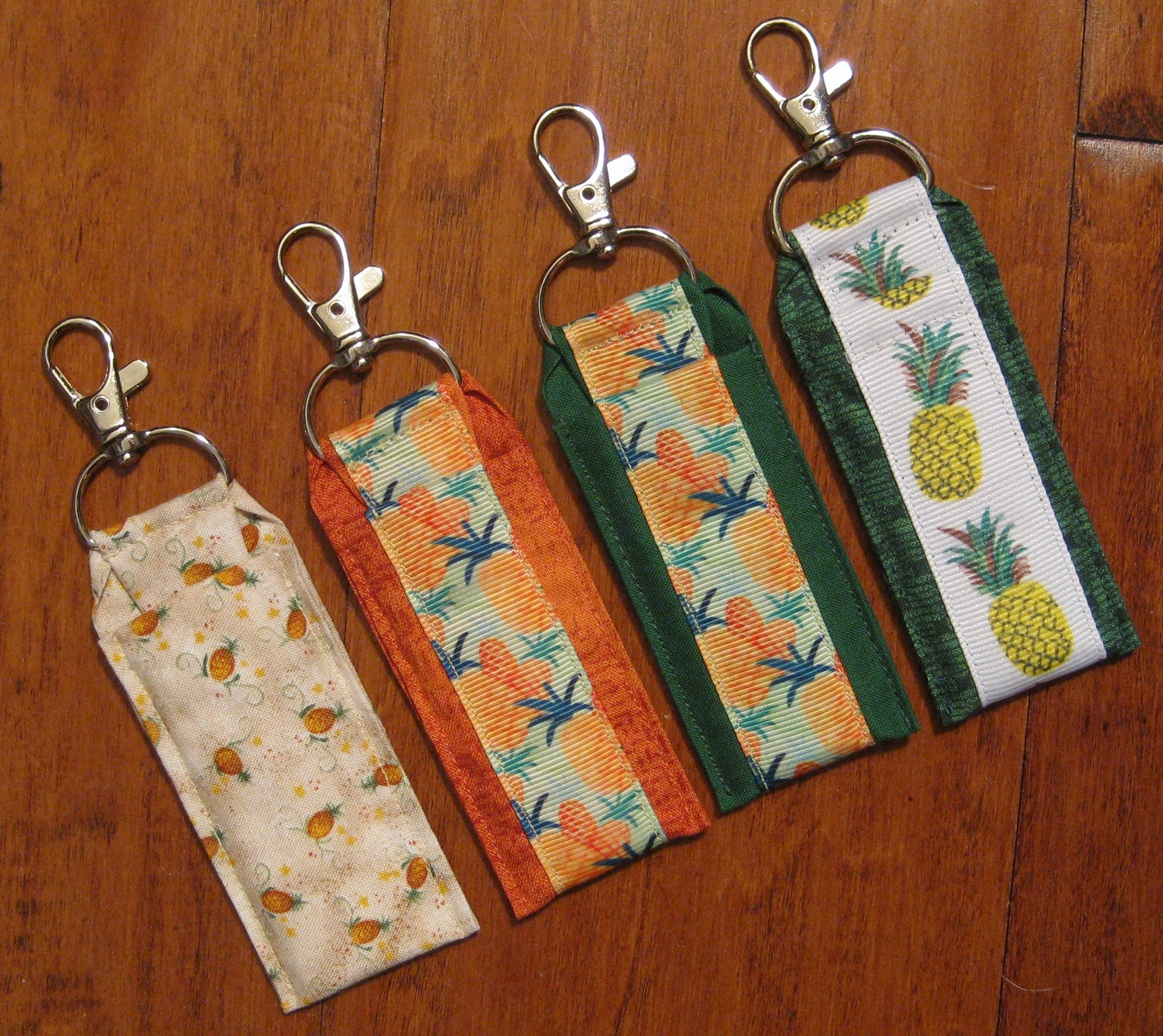 Pineapple Chapstick Holder