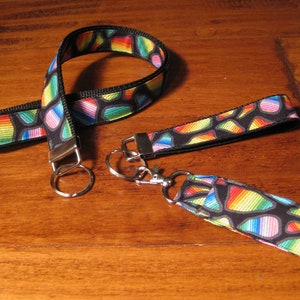 Lanière en tissu arc-en-ciel en liquidation : porte-badge fait main, porte-clés fierté