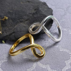 Anello a cerchio intrecciato, anello in argento e oro, anello minimalista di tendenza, gioiello a cerchio infinito, anello moderno in ottone, anello in argento sterling 925,