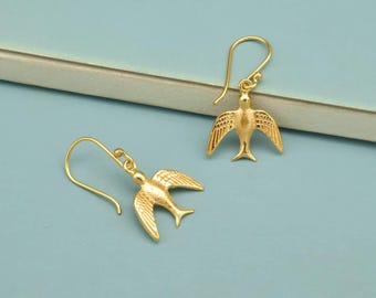 Pendientes colgantes de golondrinas doradas: joyas de aves inspiradas en la naturaleza
