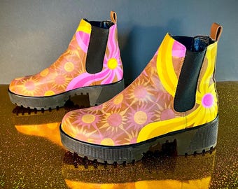 Retro Sunshine Chelsea Boots