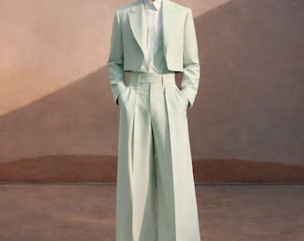 Mintgroene cropped blazer met wijde pijpen broekpak, moderne op maat gemaakte statement outfit