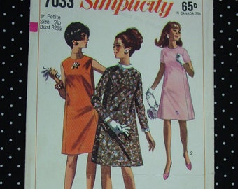 Vintage Pattern c.1960's Simplicity No.7033 Princess Style Dress Size Jr. Petite 9