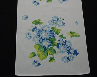 Pretty Vintage Tea Towel or Runner 18 x 34" Daisies in Shades of Blue