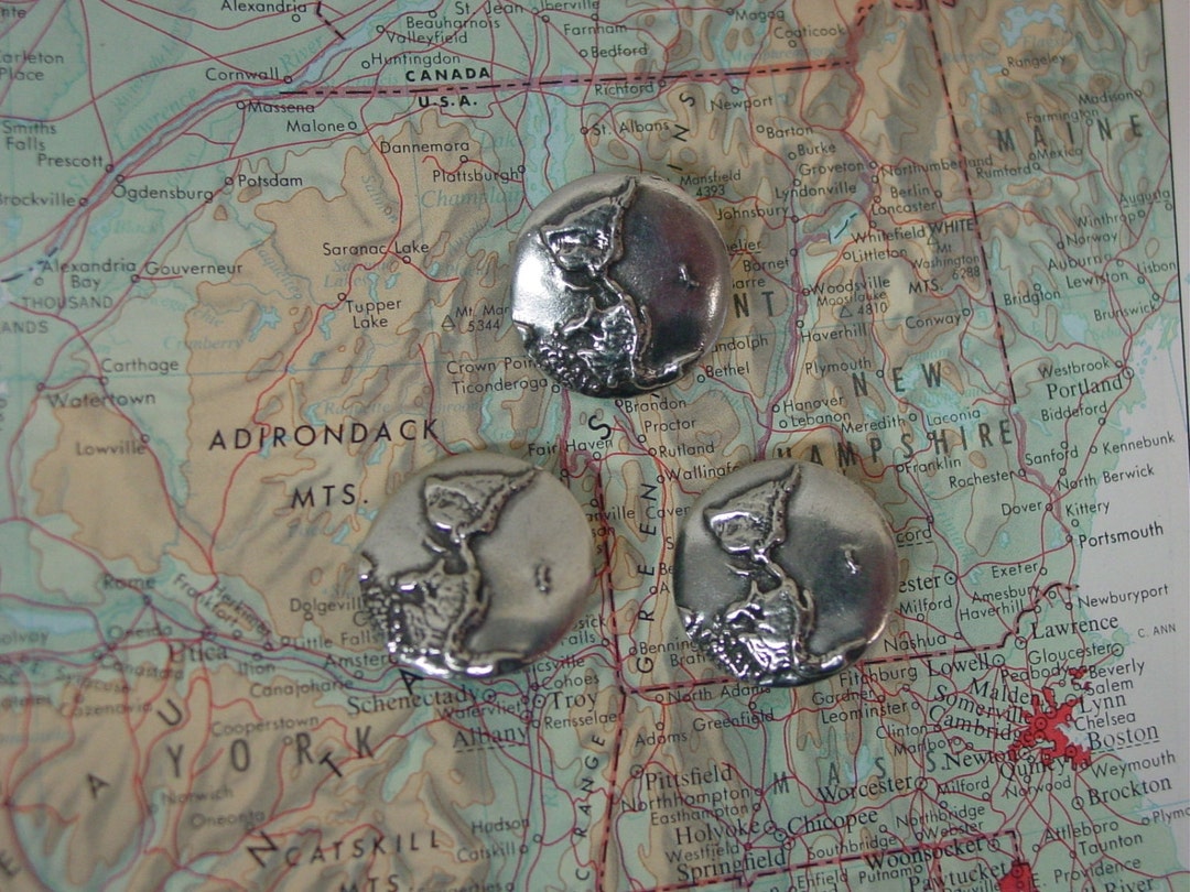 Vintage Danforth Pewter Buttons, Hand Crafted in VT. 3 Buttons "world ...