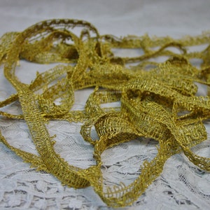 211.1 Metallic bullion fringe bright gold 1-1/2 (38mm)