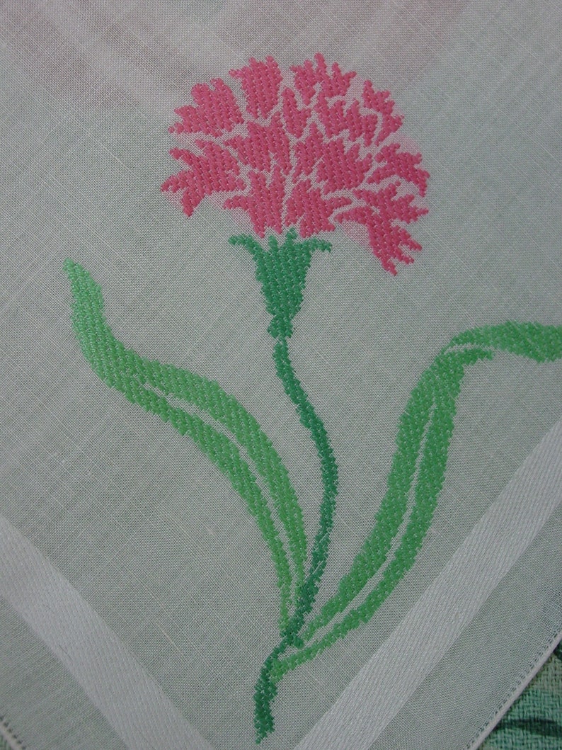 Vintage Napkins Set of 11 Gorgeous White with Pink Embroidered Carnation 17