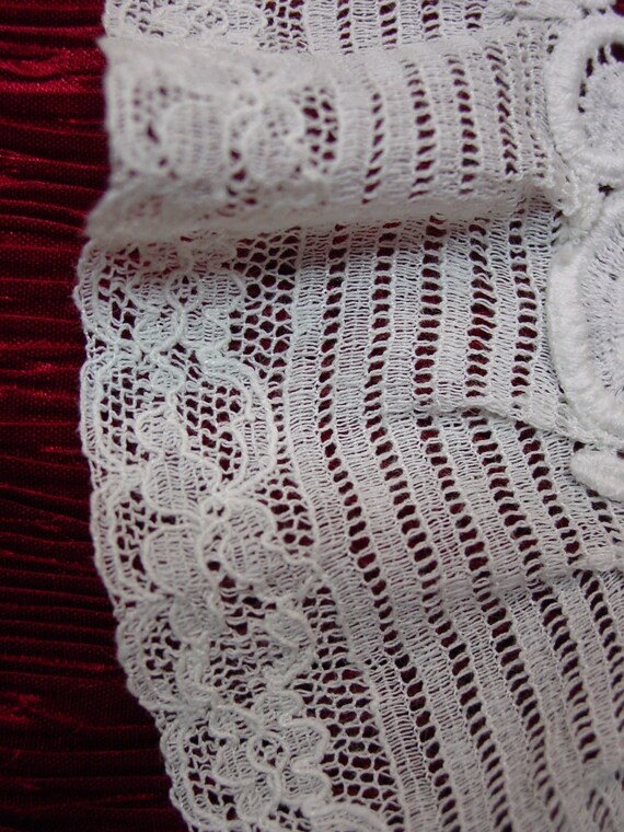 Lovely Vintage Dress Front, Cotton Trim, Lace - image 3