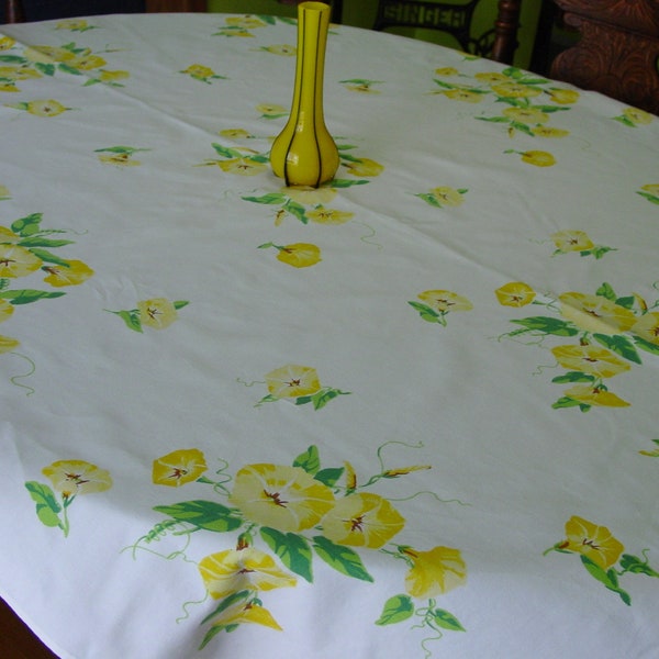 Pretty Vintage Wilendur Tablecloth "Morning Glory" Yellow 50 x 55" Excellent