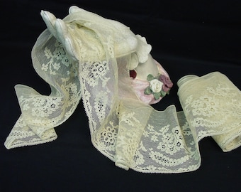 Gorgeous Antique Lace French Alencon 4 yards 15"  4 1/4" Wide Light Yellow/Gold, Soft and Quality