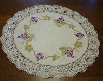 Beautiful Vintage Tablecloth Centerpiece, 28-29" Light Ecru Linen, Embroidered Grapes and Leaves  4" Lace Edge