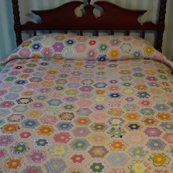 Gorgeous Vintage,Antique Quilt, Grandmother's Flower Garden, 5/8" Hexagons, Hand Pieced & Quilted