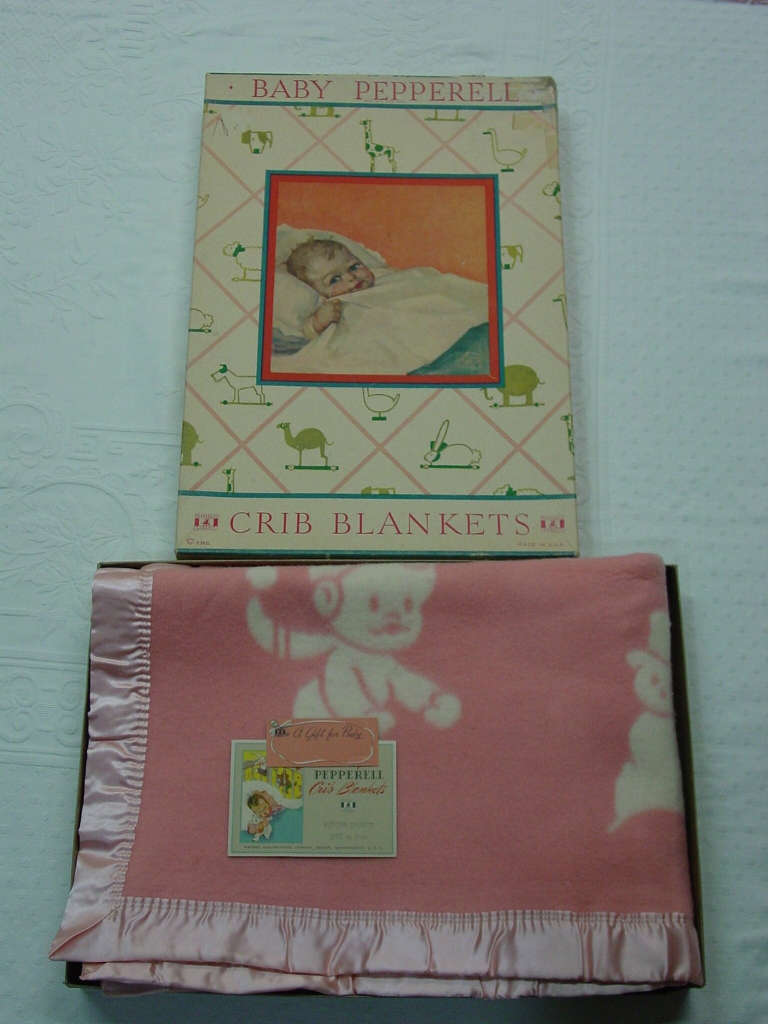 Beautiful Vintage Baby Crib Blanket Pepperell New Old Stock winter