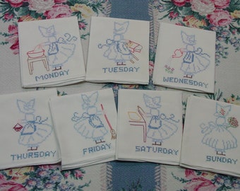 Sweet Set of 7 Embroidered Dish Towels Days of the Week Sunbonnet Sue Doing Chores Never Used