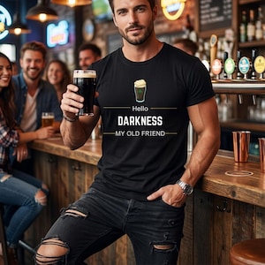 ギネスビールTシャツ、Hello Darkness My Old Friendシャツ、Fun Drinking Tシャツ、セントパトリックスデービールTシャツ、ブラックユーモアTシャツ、スタウトビール愛好家