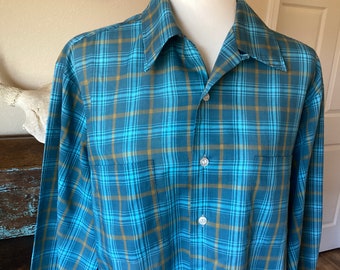 Vintage Towncraft  Shirt - Long Sleeves / Plaid / Button Down - Teal Green Blue Gold - Pennys - Hong Kong - Large