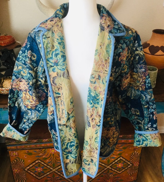Gorgeous Vintage Tapestry Duster / Jacket Floral
