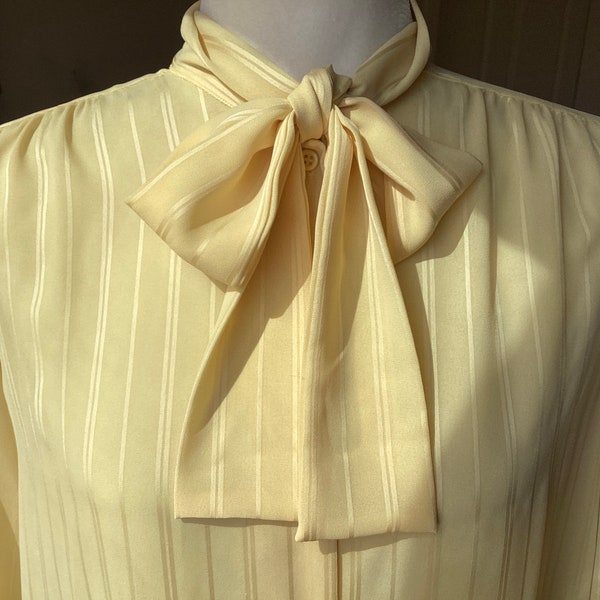 Vintage 70s Buttercup Neck Tie Blouse - Sheer Button Down - Creations 6  / Paris France - Romantic Retro Pin Up - Medium - Large
