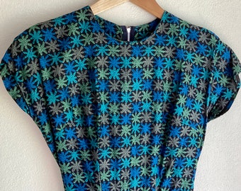 Gorgeous Vintage 50s 60s Cotton Dress - Mid Century Mod - Atomic Starburst Pattern - Tiny Waist 24 - XS