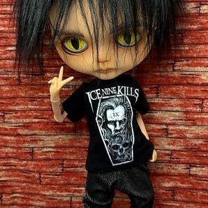 T-Shirt mit individuellem Puppenmotiv Bild 7