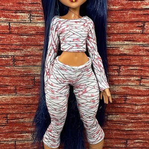 Outfit for monster dolls