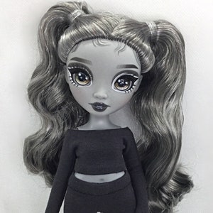 Grey tops for rainbow dolls