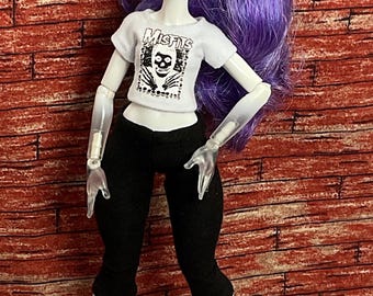 Outfit g3 monster dolls