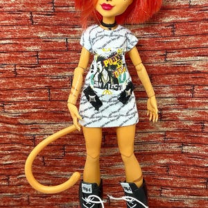 Dress g3 monster dolls