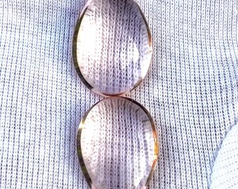 AAA. Grote rozenkwarts 52,75 karaat | Traandruppelvormige kristal cabochon voor draadwikkeling en het maken van hangers
