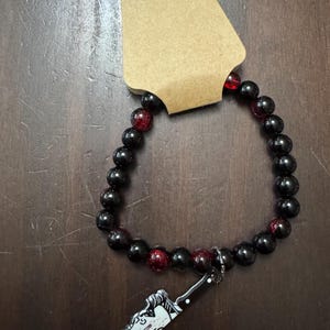 Bloody Knife Bracelet | Horror Beaded Stretch Bracelet | Spooky Halloween Jewelry | Gothic Horror Gift