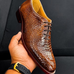 Handmade Genuine Leather Dress Shoes for Men – Brown Crocodile Embossed Leather Lace-Up Formal Oxfords