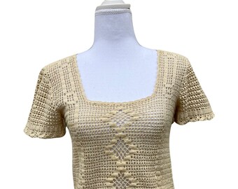 Off white 60’s Hand Crocheted top. Size small