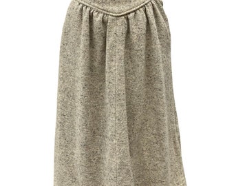 Incredible Vintage Tweed skirt in cream, gray and beige with flattering waist detail by Evan Picone Co. Size 4/6