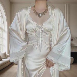 Cottagecore Bridal Lingerie, Ivory Satin Robe and Slip Dress Set, Vintage Lace Nightgown, Romantic 2 Piece Sleepwear for Honeymoon Dress