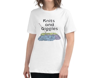 Women's T-ShirtKnits & Giggles Knitting T-Shirt Graphic Tee for Knitters - Crafters Yarn Lover Gift