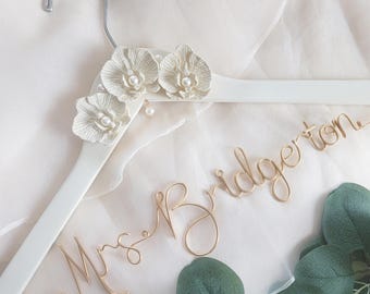 Vintage Luxury Wedding Dress Hanger Orchid Bridal Shower Gift Modern Fairytale Garden Classic Chic Regal Elegant Bride Gift Pearl