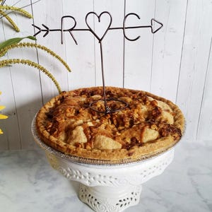Rustykalna ozdoba na tort - Druciana ozdoba na tort - Strzałka i inicjały na tort - Niestandardowa ozdoba na tort - Rustykalny szyk - Imię na tort - Weselna ozdoba na tort