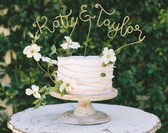 Nome personalizzato rustico chic topper per torta nuziale in filo metallico riutilizzabile in metallo industriale Fairycore Barn Steam Punk Fantasy