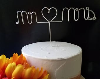 Rustic Cake Topper - Wire Cake Topper - Mr Heart Mrs Cake Topper - Wedding Cake Topper - Rustic Chic - Silver Cake Topper - Mr and Mrs