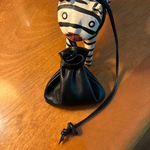 Black Leather Neck Pouch Bag, Men&#39;s Necklace, Pouch Bag Necklace, Little Black Bag, Medicine Bag, Crystal Sack, Spirit Bag, Leather Sack